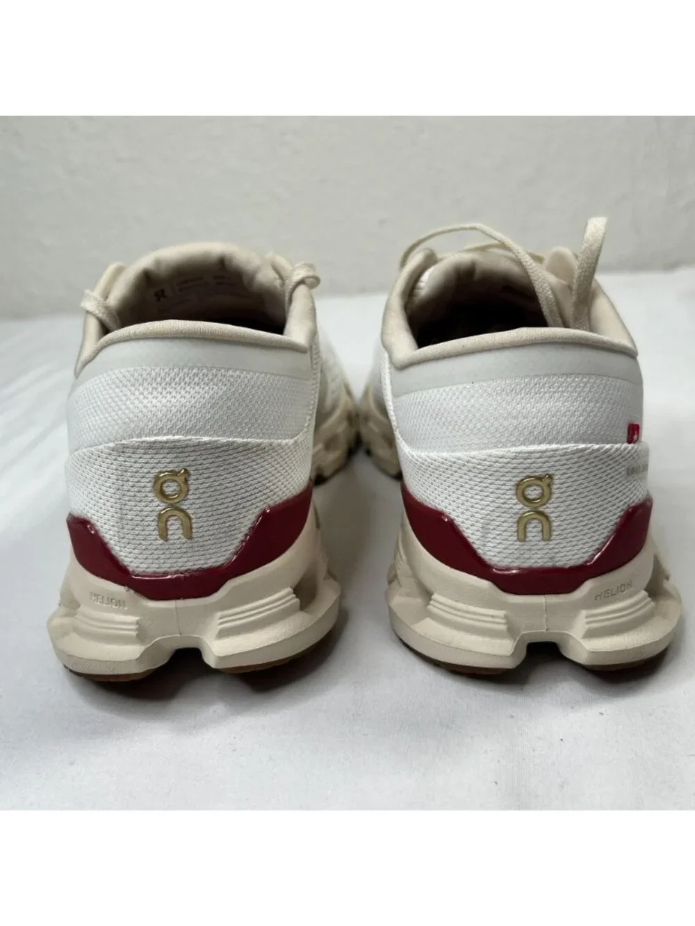 On Cloud X 4 Sneakers Limited Edition White Dark Red Trainers US Women's 9